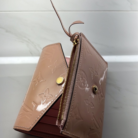 Authentic monogram vernis wallet - Picture 11 of 12